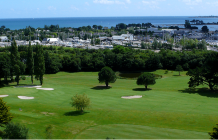 Compétition de golf en scramble à 3, au profit de ShelterBox
                   Dimanche 5 mai au Golf de Cornouaille
